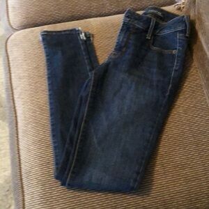 Ladies Old Navy Straight Leg Jeans Sz 0 NEW